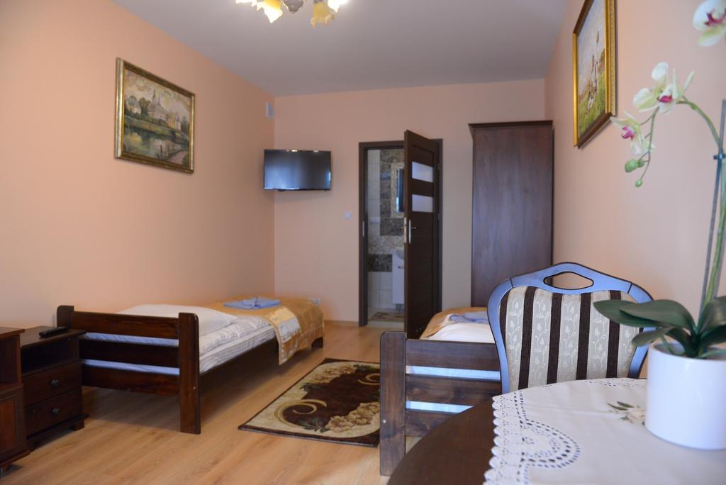 Hotelik Pod Lwami Malaszewicze Duze Exterior photo
